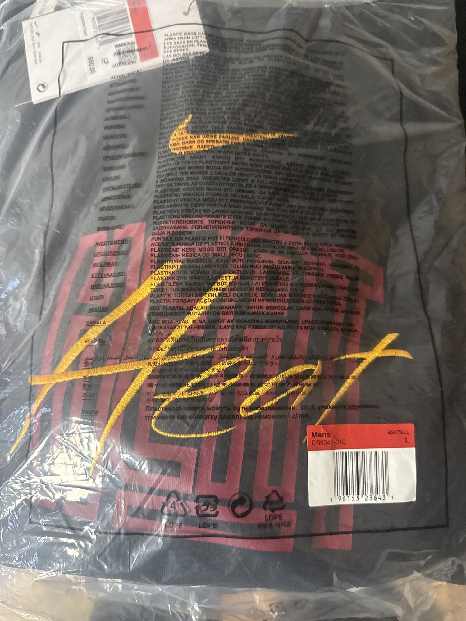 Miami Heat Nike Courtside Versus Force & Flight Pullover Sweatshirt, size XL tag